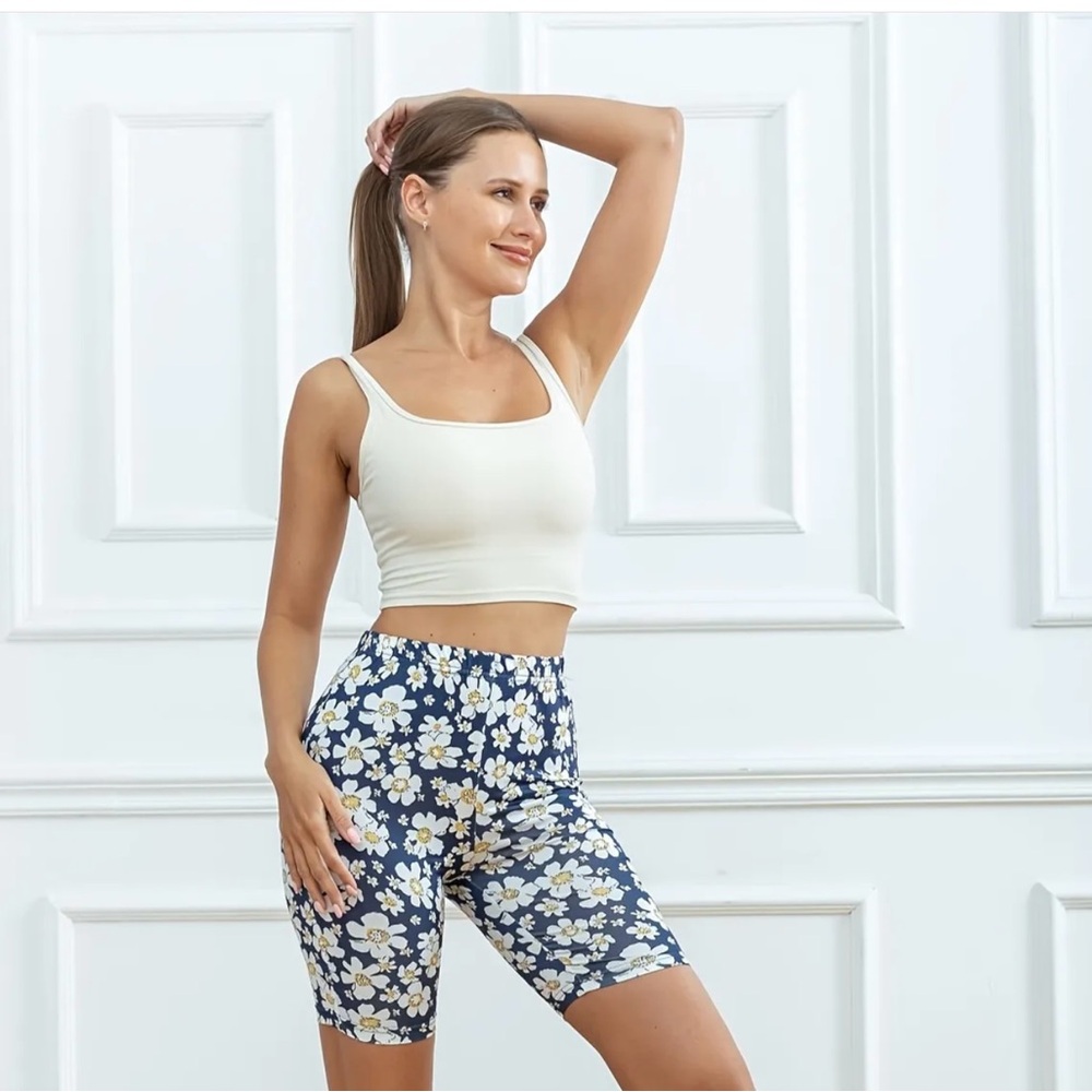 Floral Print Women's Shorts - Picture 5 of 5